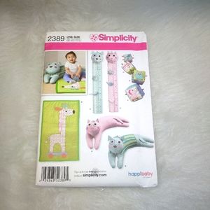 SIMPLICITY 2389 Accessories for Baby Bolster Pillow Blanket Blocks Chart
